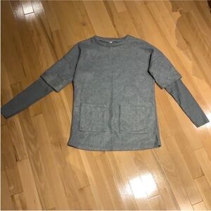 EUC Faux Long sleeve Fleece Grey Sweater - size L